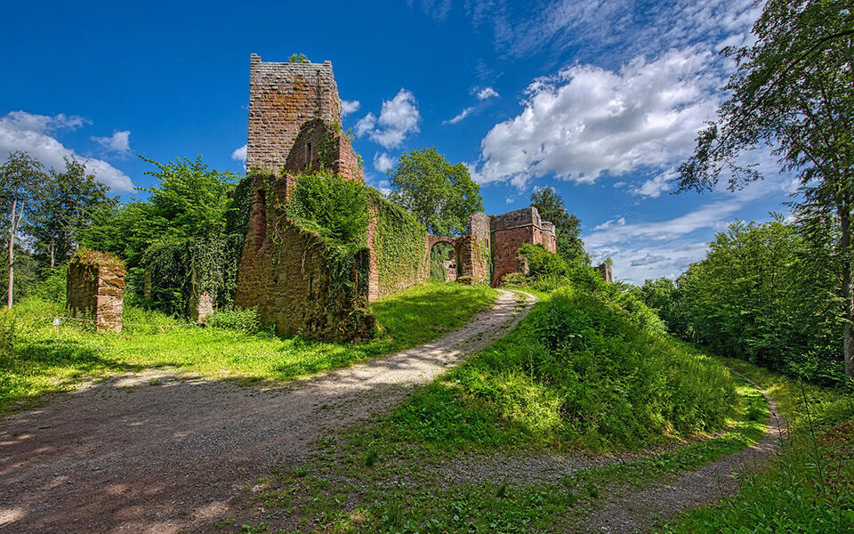 Burgruine im Odenwald